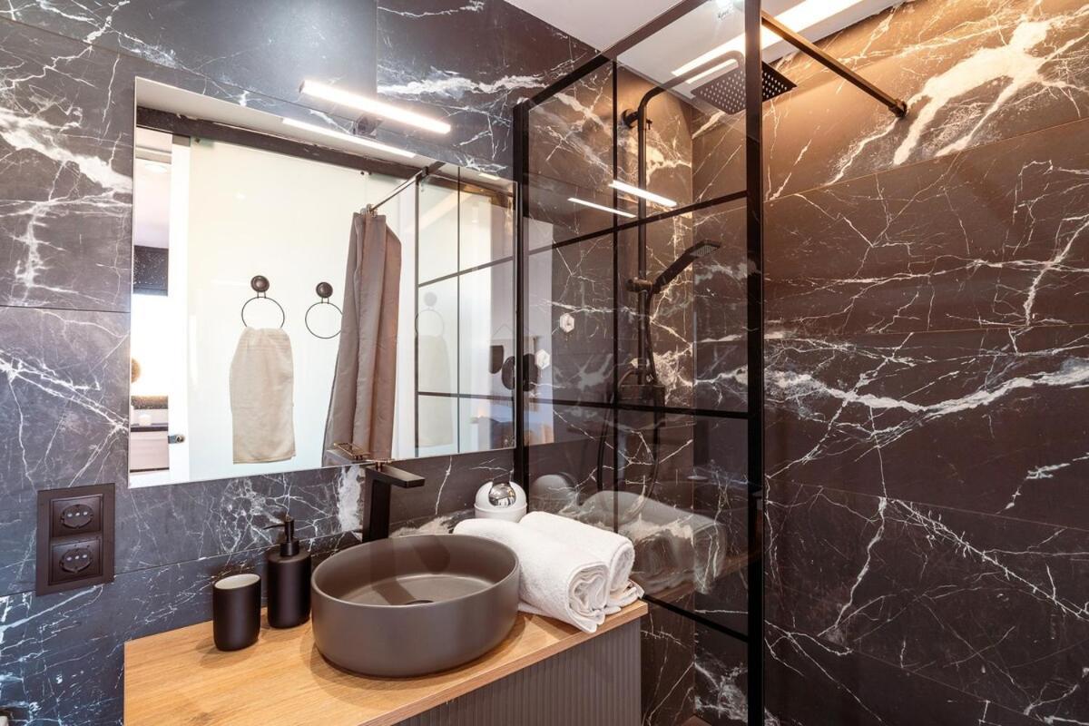 Penthouse By Unik Tarragona Luaran gambar