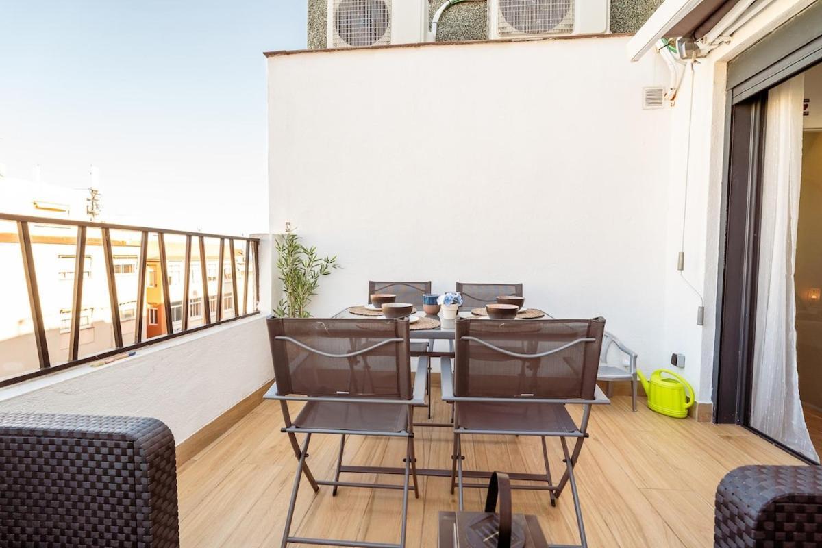 Penthouse By Unik Tarragona Luaran gambar