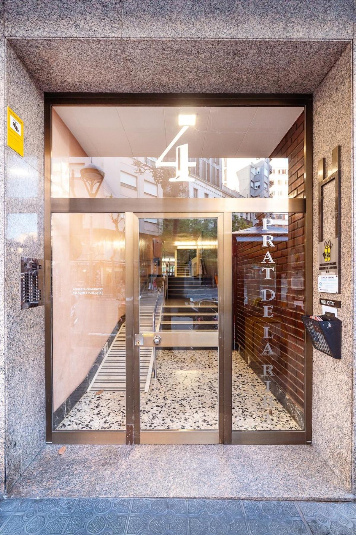 Penthouse By Unik Tarragona Luaran gambar